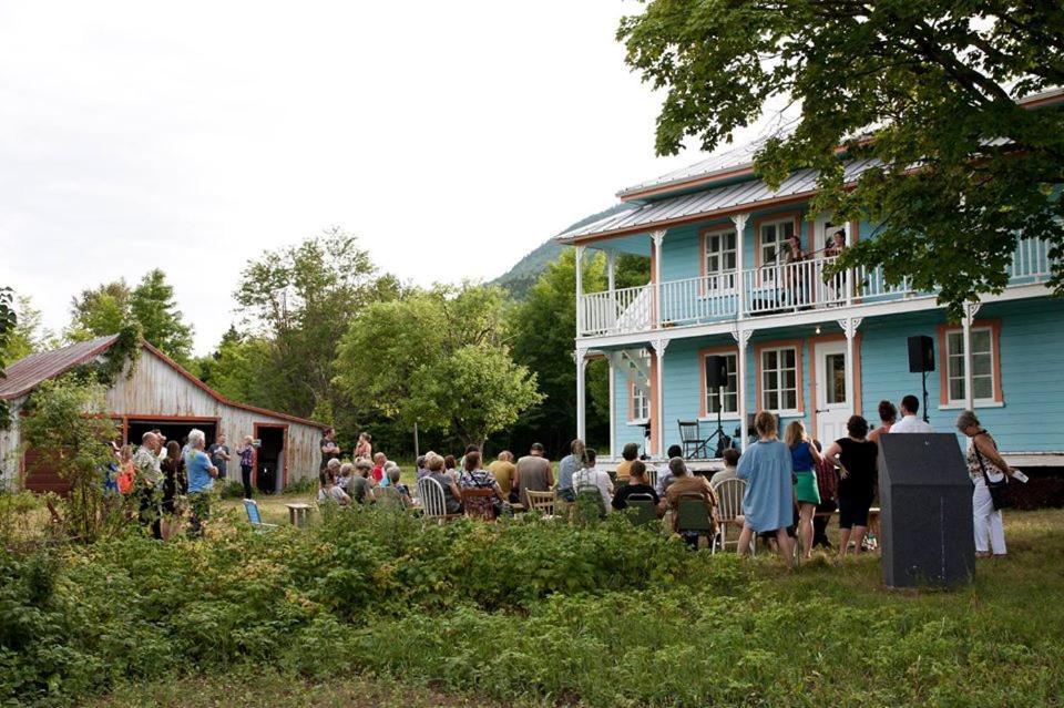 Auberge De Jeunesse Du Domaine A Liguori Petite-Riviere-Saint-Francois Exterior photo